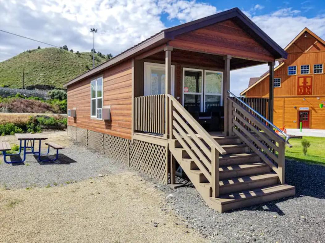 Castle Gate Rv Park Otel Helper Dış mekan fotoğraf